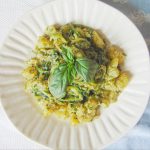 Zucchini noodles with pesto and potatoes